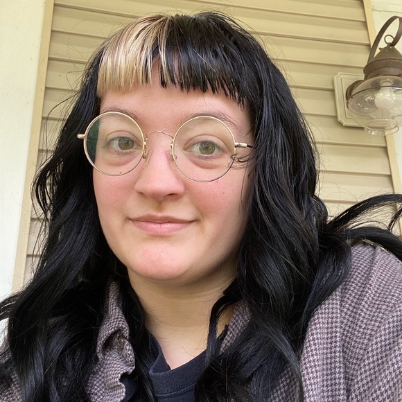 Meet your Posher, Reagan - Picture 1 of 1